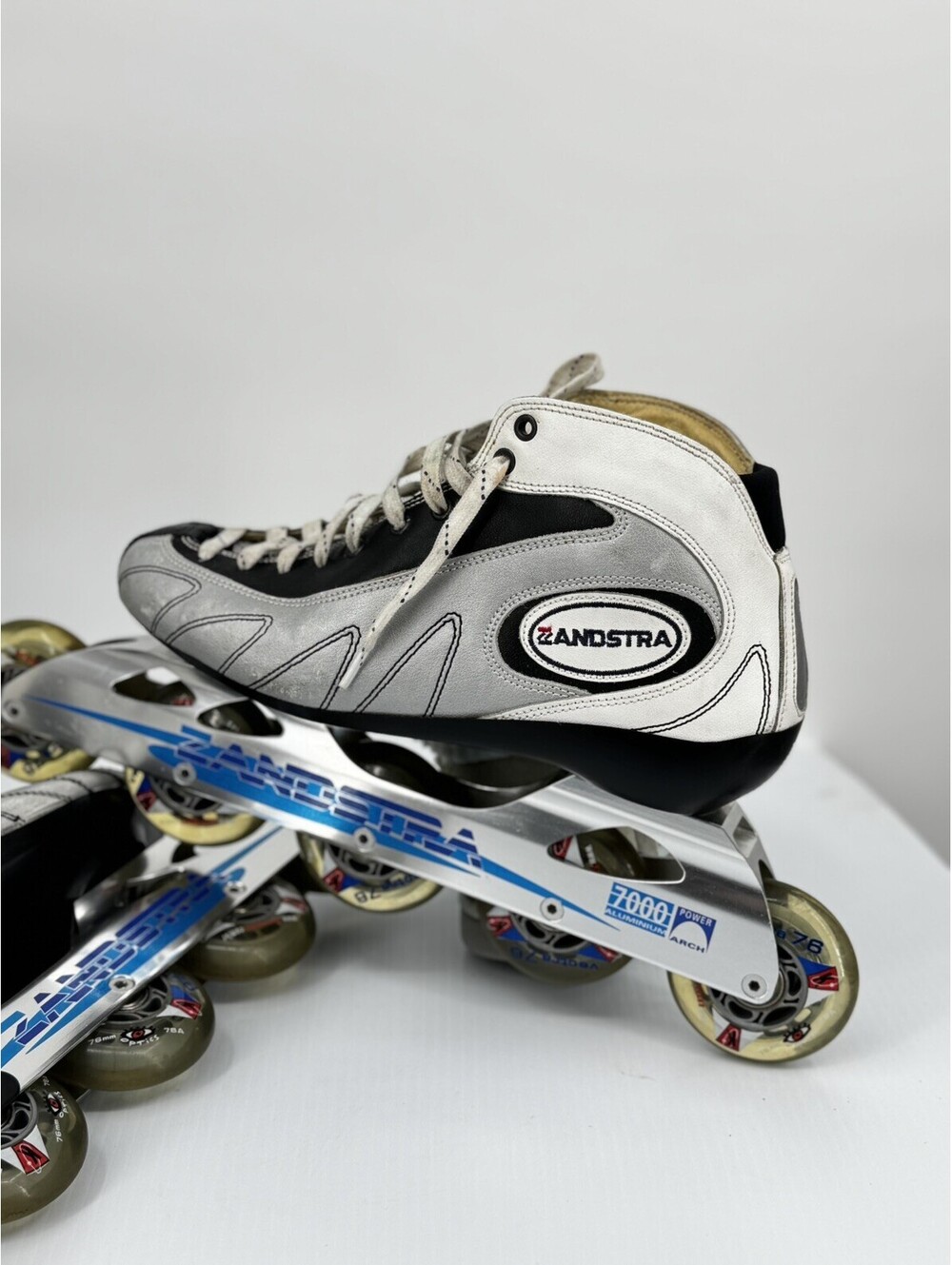 Zandstra Speed Skates 8.5 – 7000 Aluminum Frame – Leather top – Vector 76 – Mint